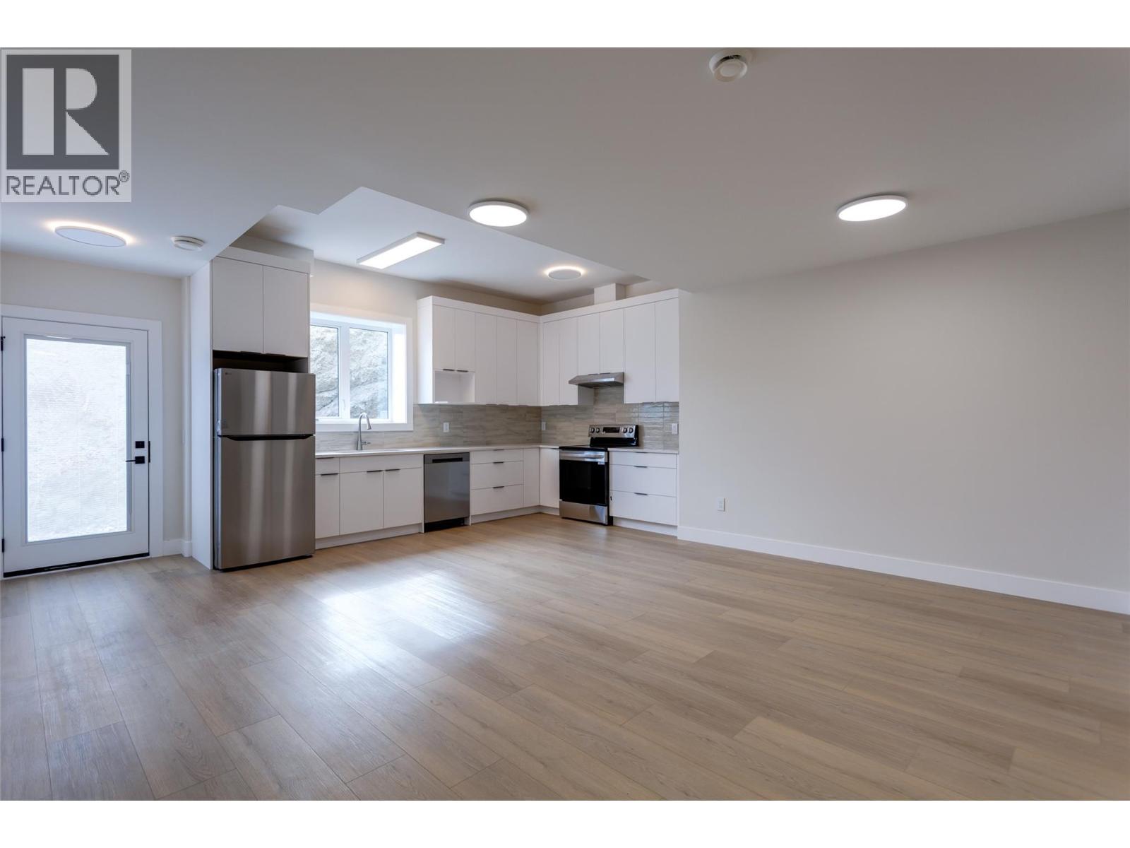  1123 Greenock Court, Kelowna