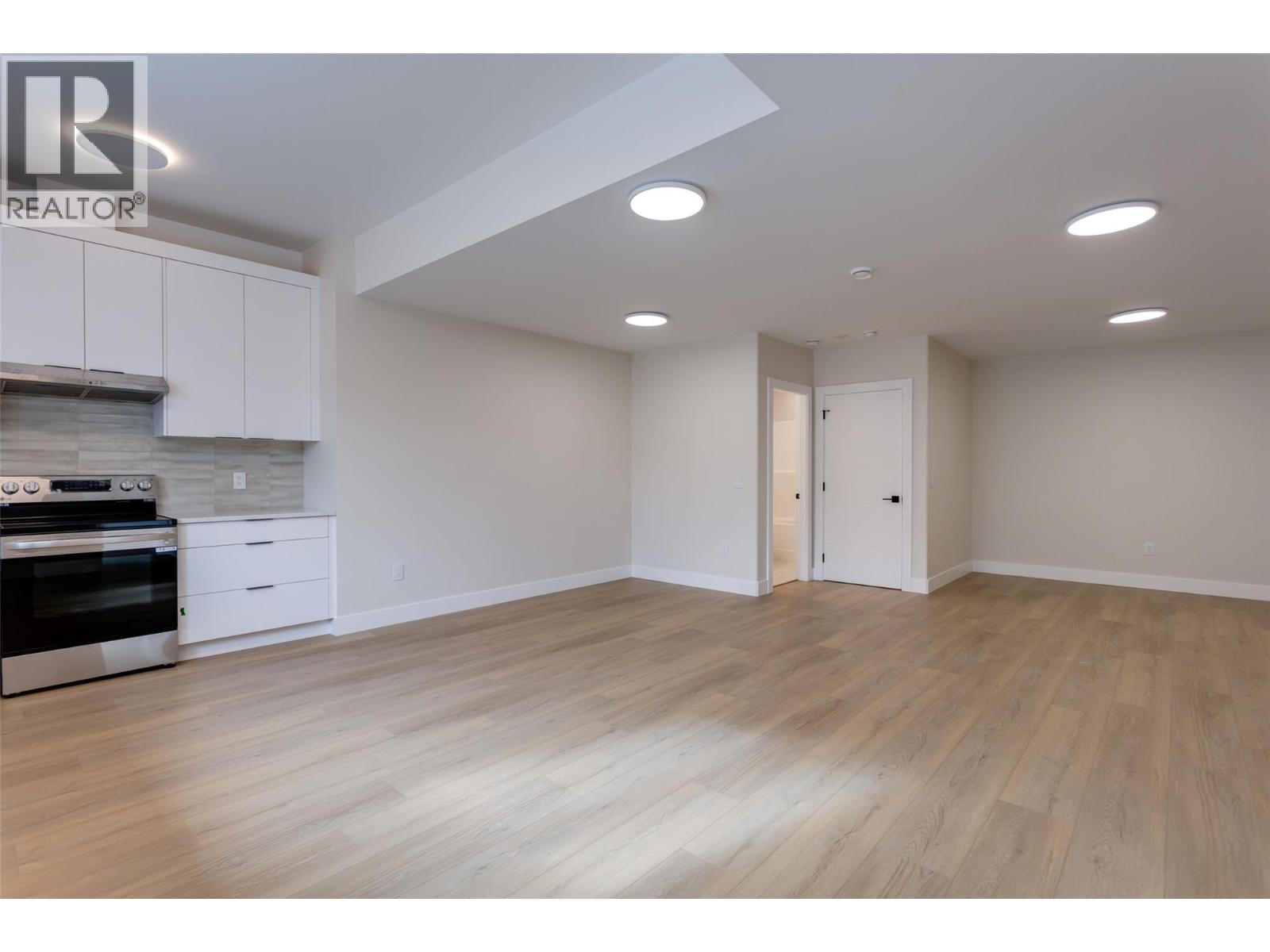  1123 Greenock Court, Kelowna