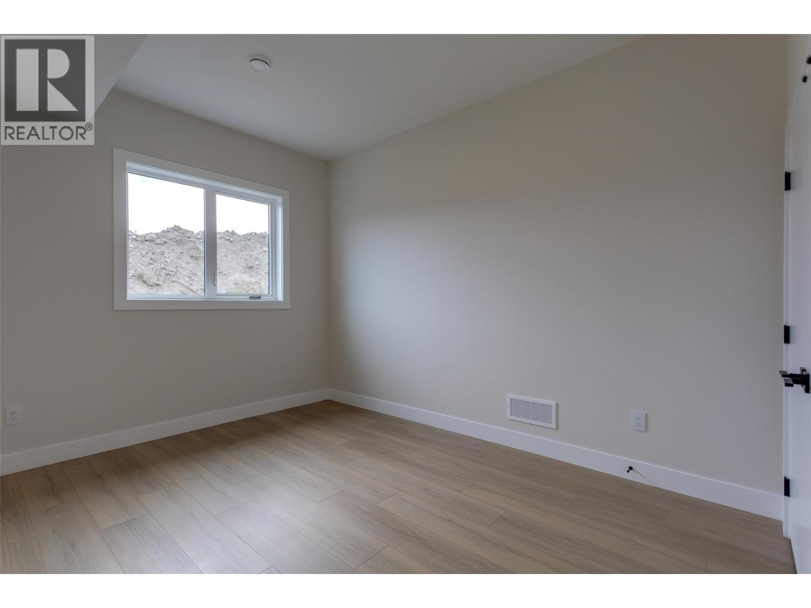  1123 Greenock Court, Kelowna