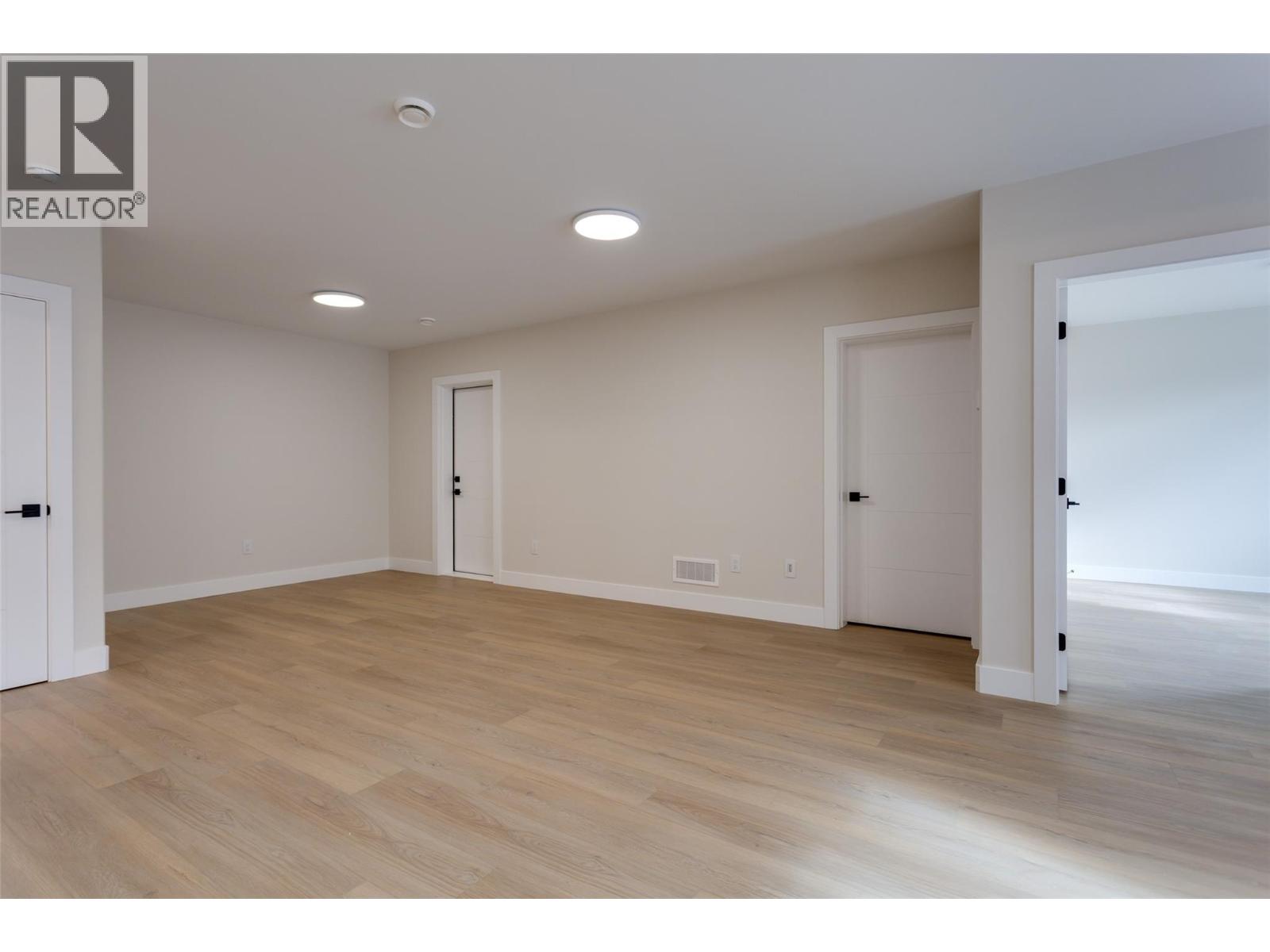  1123 Greenock Court, Kelowna