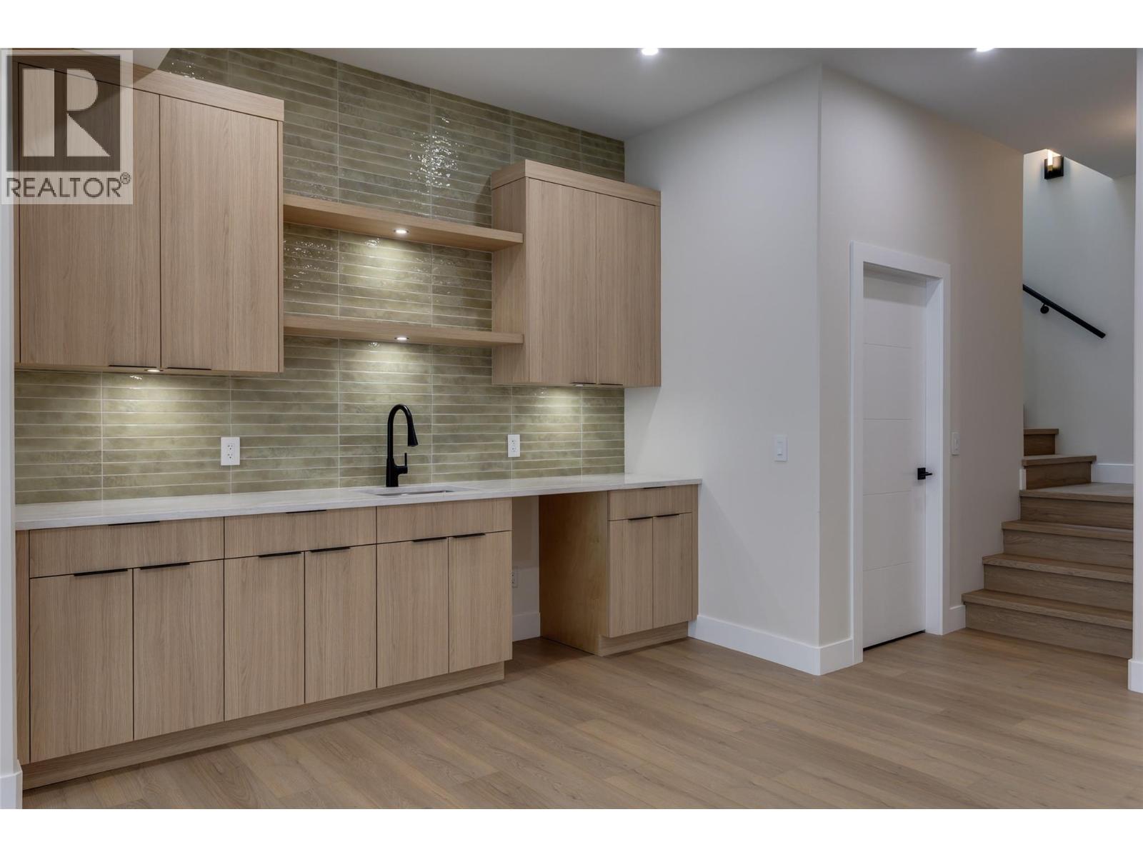  1123 Greenock Court, Kelowna