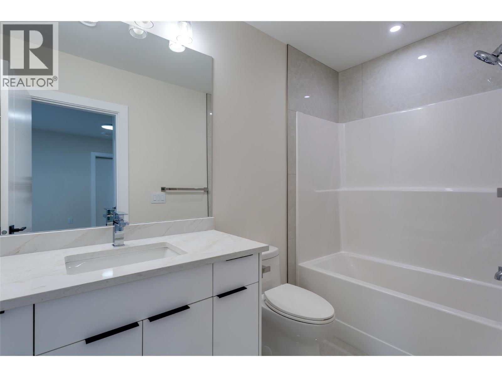  1123 Greenock Court, Kelowna
