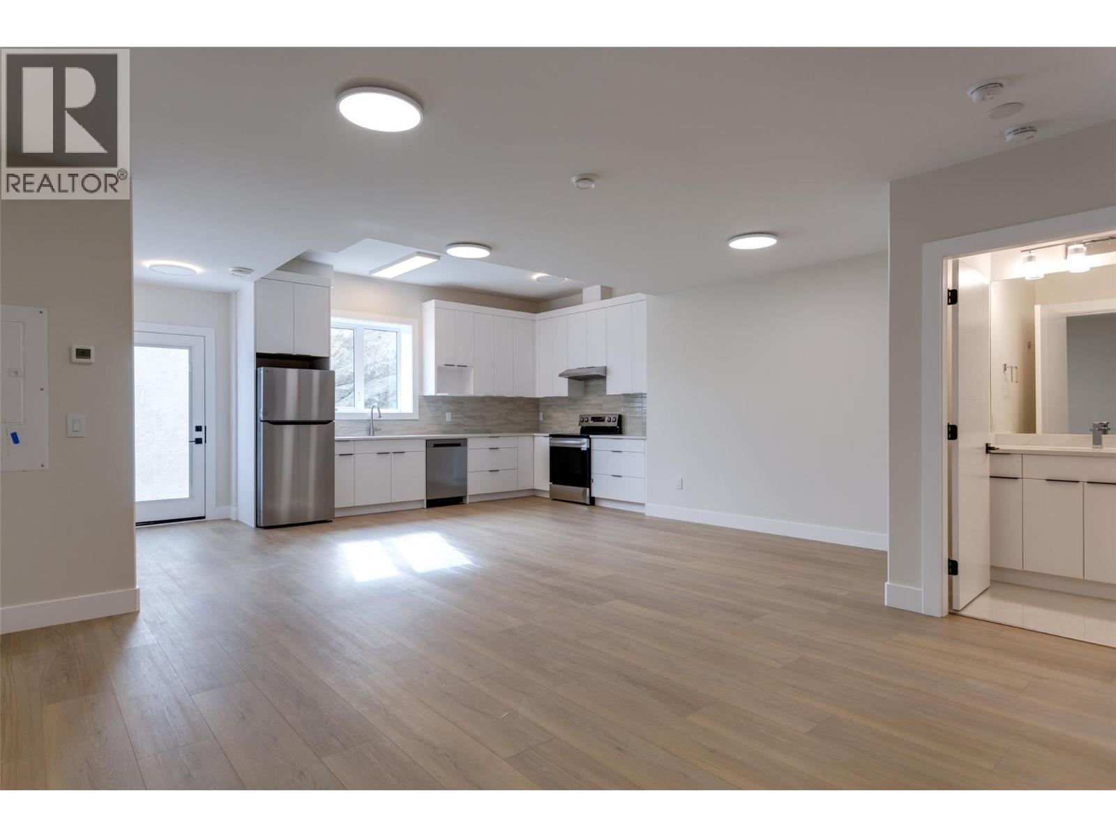  1123 Greenock Court, Kelowna
