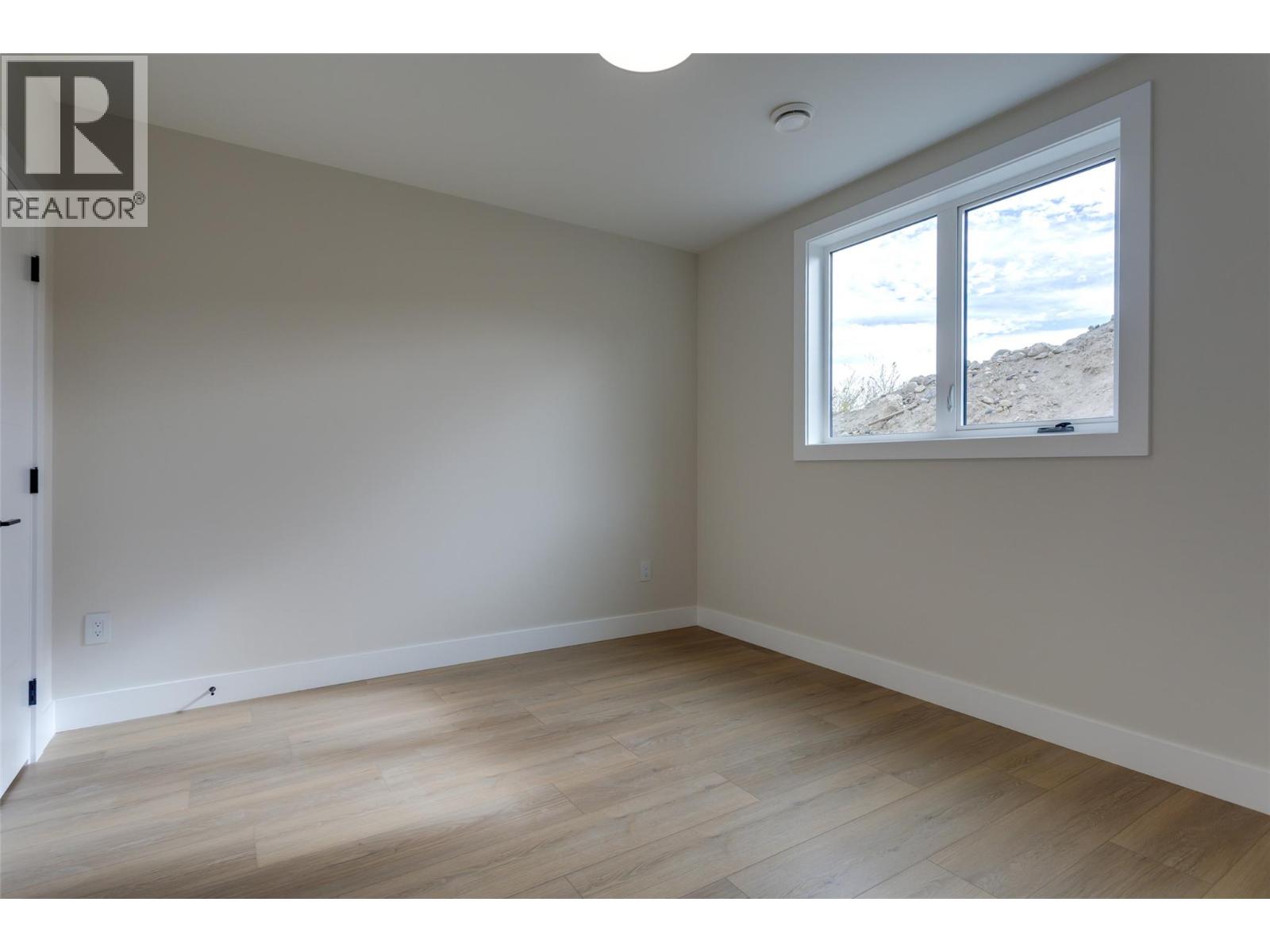  1123 Greenock Court, Kelowna