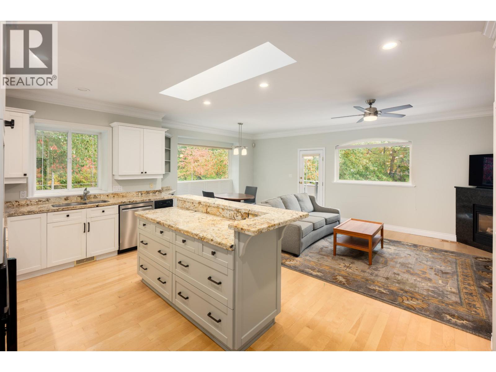 536 APRIL ROAD, Port Moody