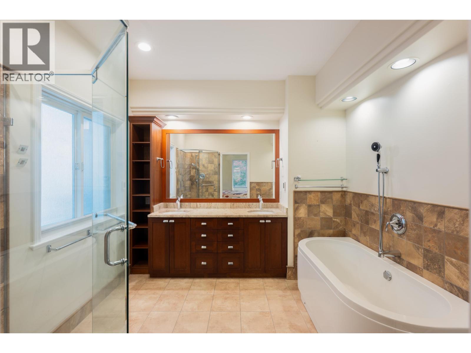 536 APRIL ROAD, Port Moody