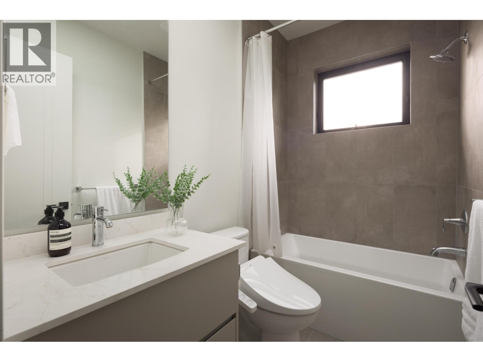 7129 BUFFALO STREET, Burnaby