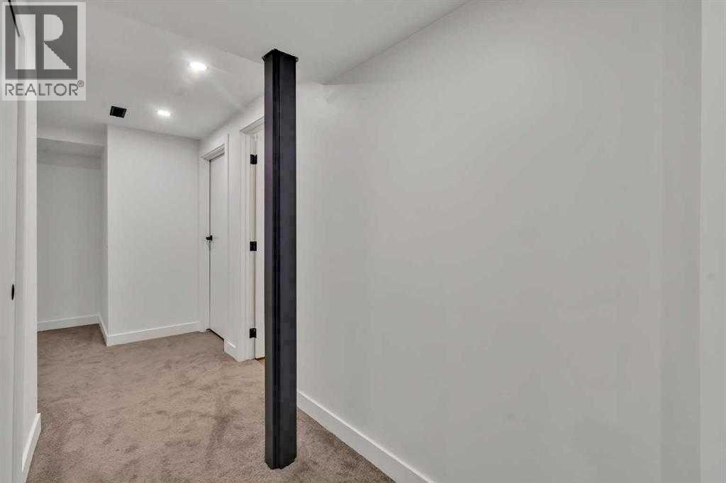 Single Family House for Sale in   Rundleson Road NE Rundle Calgary 