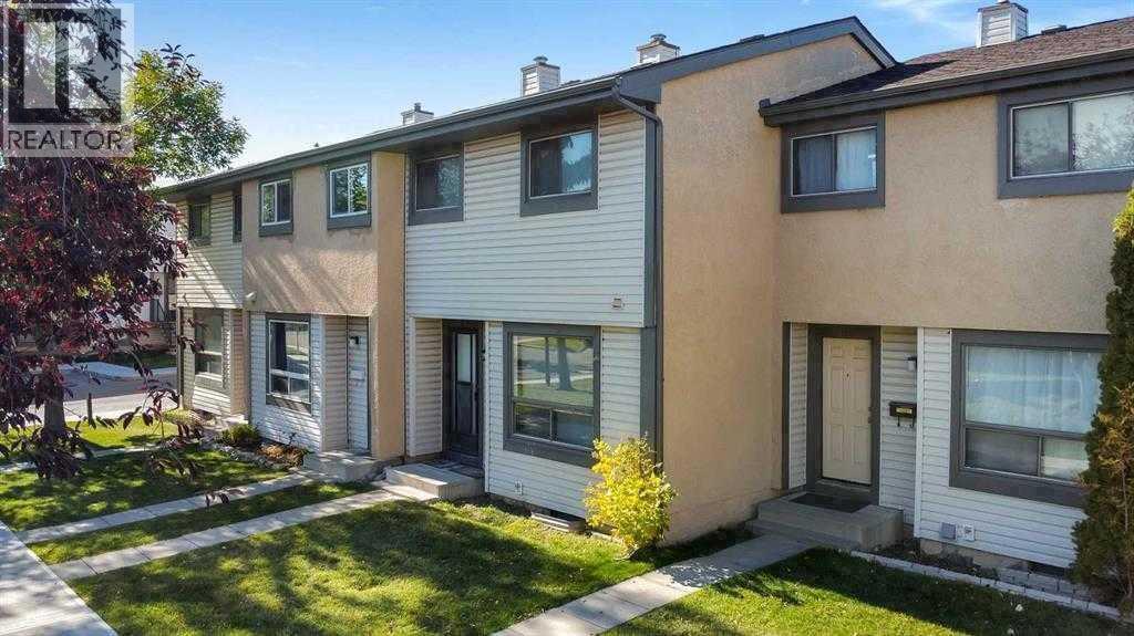 Single Family House for Sale in   Rundleson Road NE Rundle Calgary 