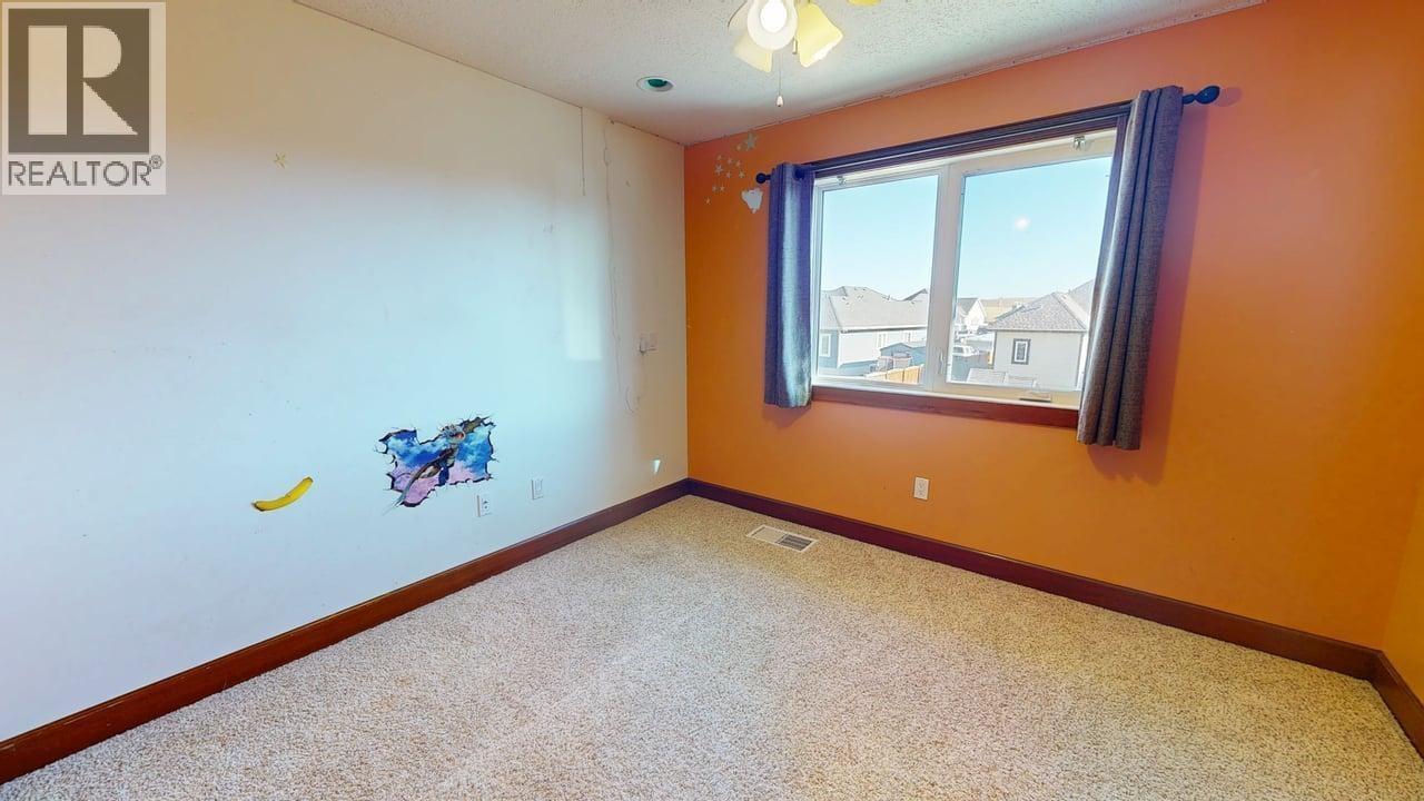 11023 88 STREET - 23