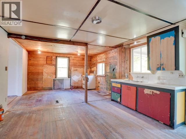 6338 JONCAS PLACE, Powell River