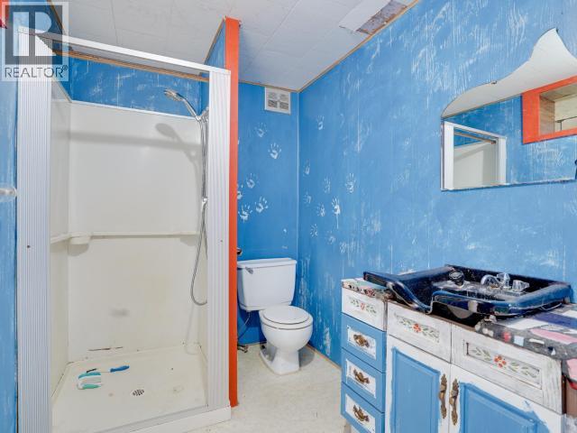 6338 JONCAS PLACE, Powell River