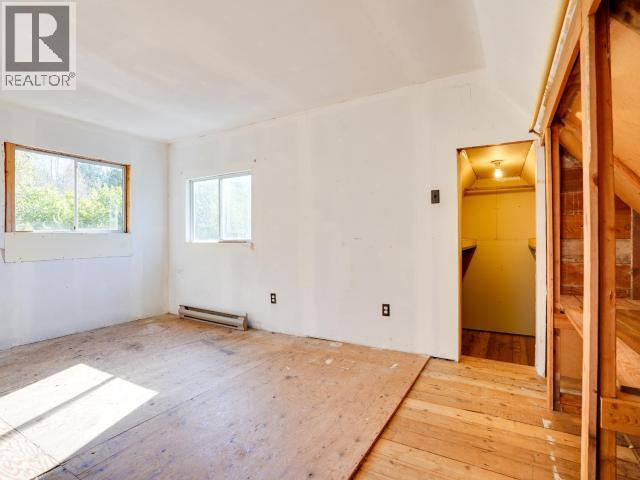 6338 JONCAS PLACE, Powell River