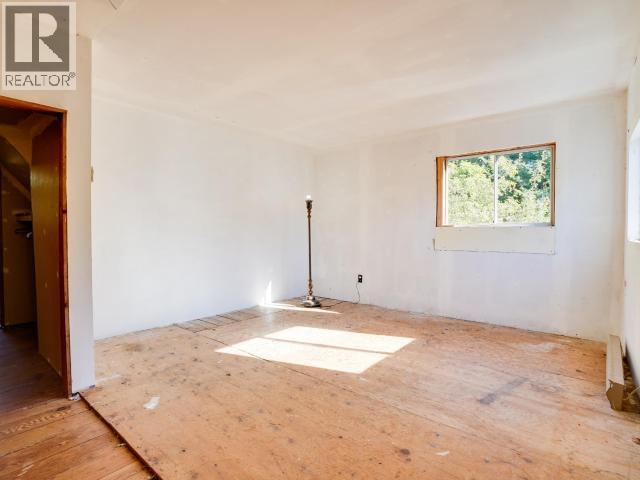 6338 JONCAS PLACE, Powell River