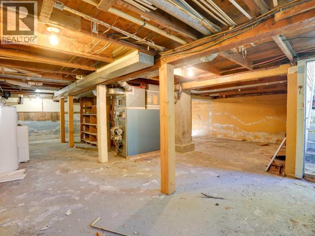 6338 JONCAS PLACE, Powell River