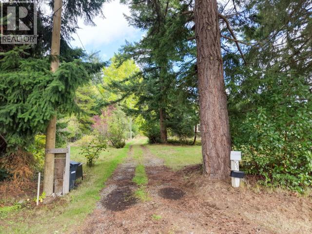 6338 JONCAS PLACE, Powell River