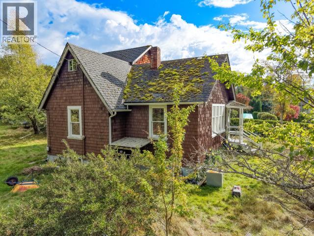 6338 JONCAS PLACE, Powell River