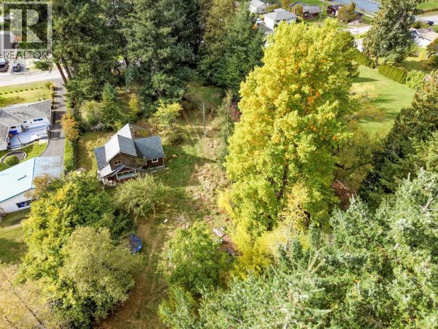 6338 JONCAS PLACE, Powell River