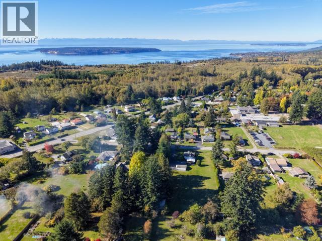 6338 JONCAS PLACE, Powell River