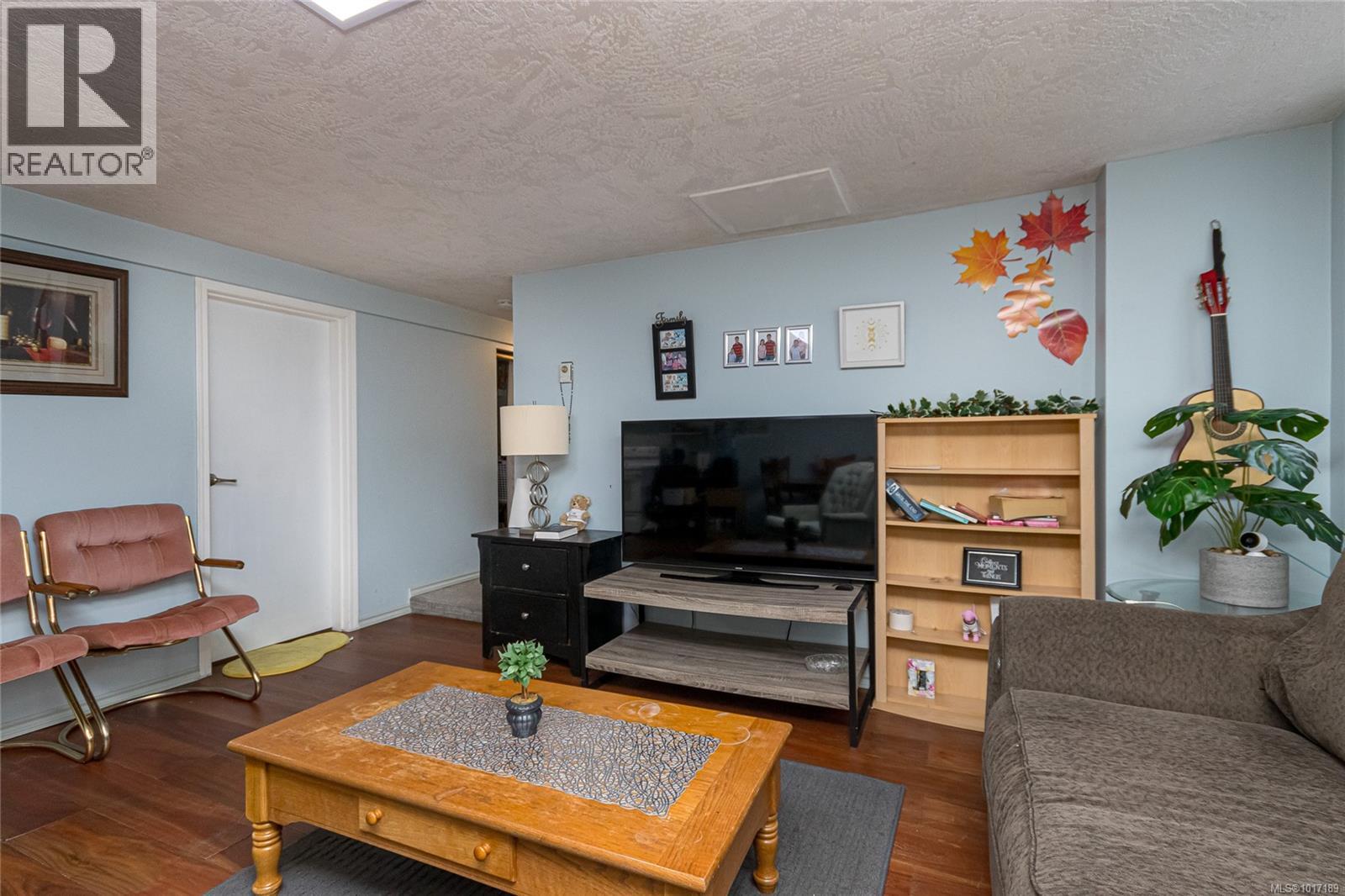 Single Family House Character for Sale in  Quadra St Victoria 
