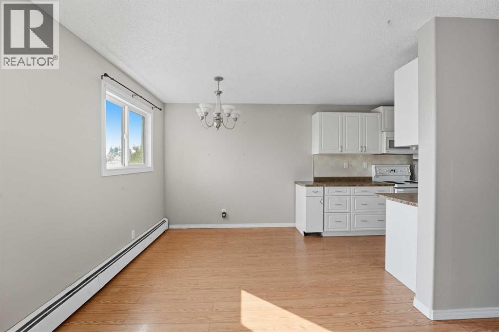 25 Robinson Avenue, Penhold