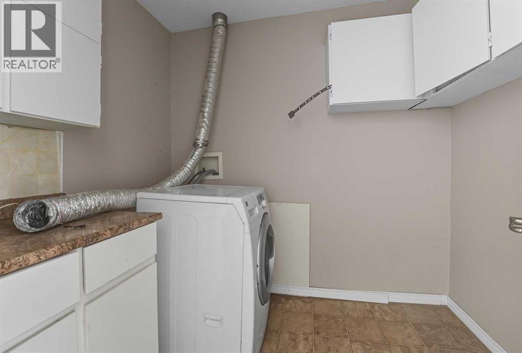 25 Robinson Avenue, Penhold