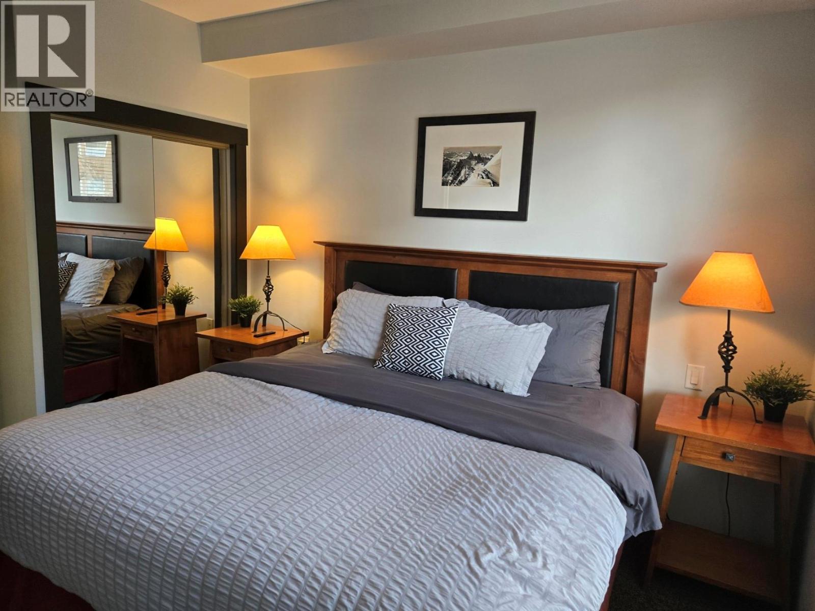 #201A 2070 SUMMIT DRIVE - 15