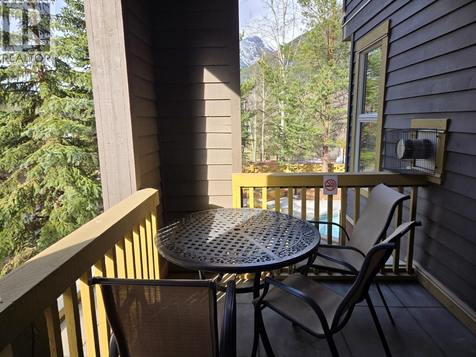 #201A 2070 SUMMIT DRIVE - 19