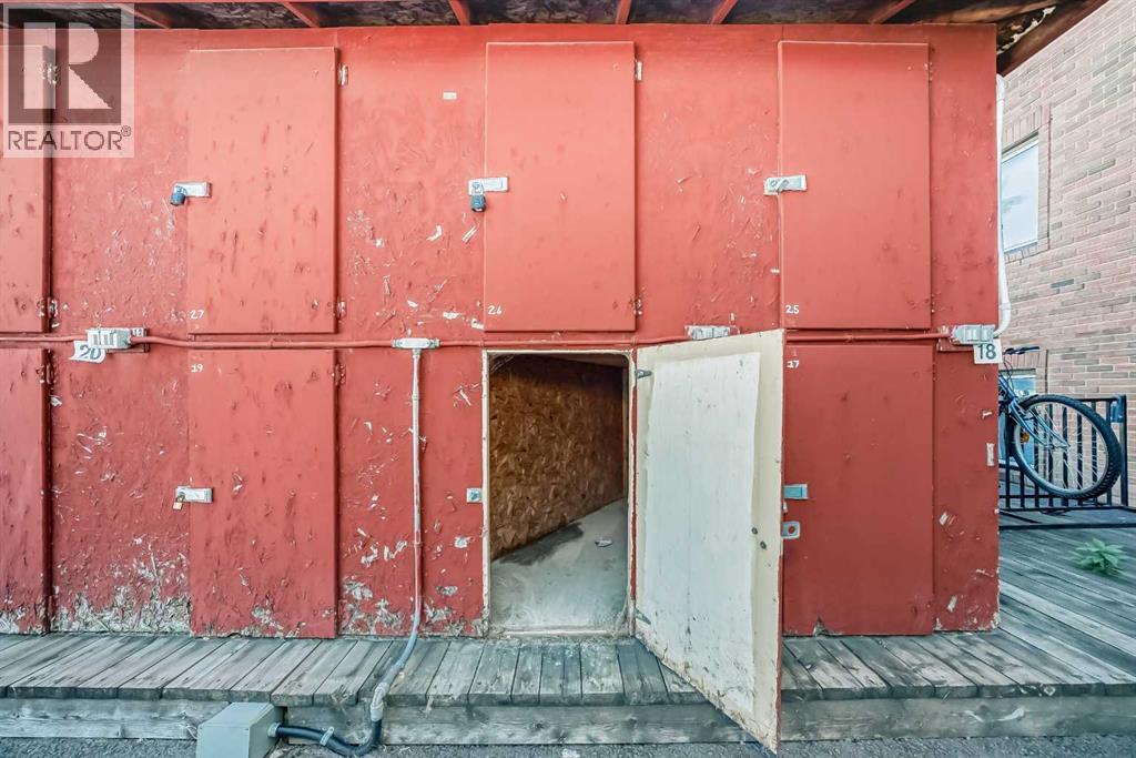 Single Family House for Sale in    Avenue SW Mission Calgary 