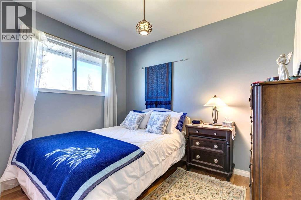 Single Family House Bungalow for Sale in  Worcester Drive SW Wildwood Calgary 