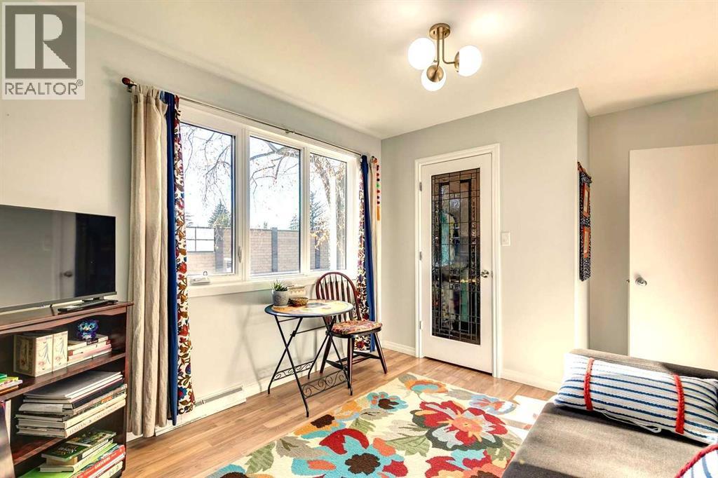 Single Family House Bungalow for Sale in  Worcester Drive SW Wildwood Calgary 
