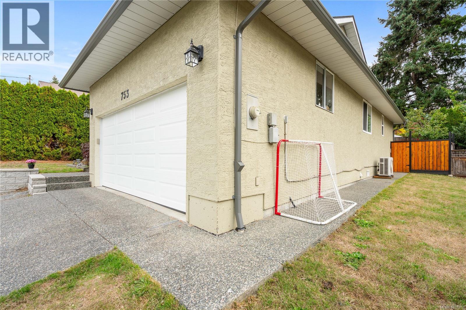  753 De Frane Court, Ladysmith