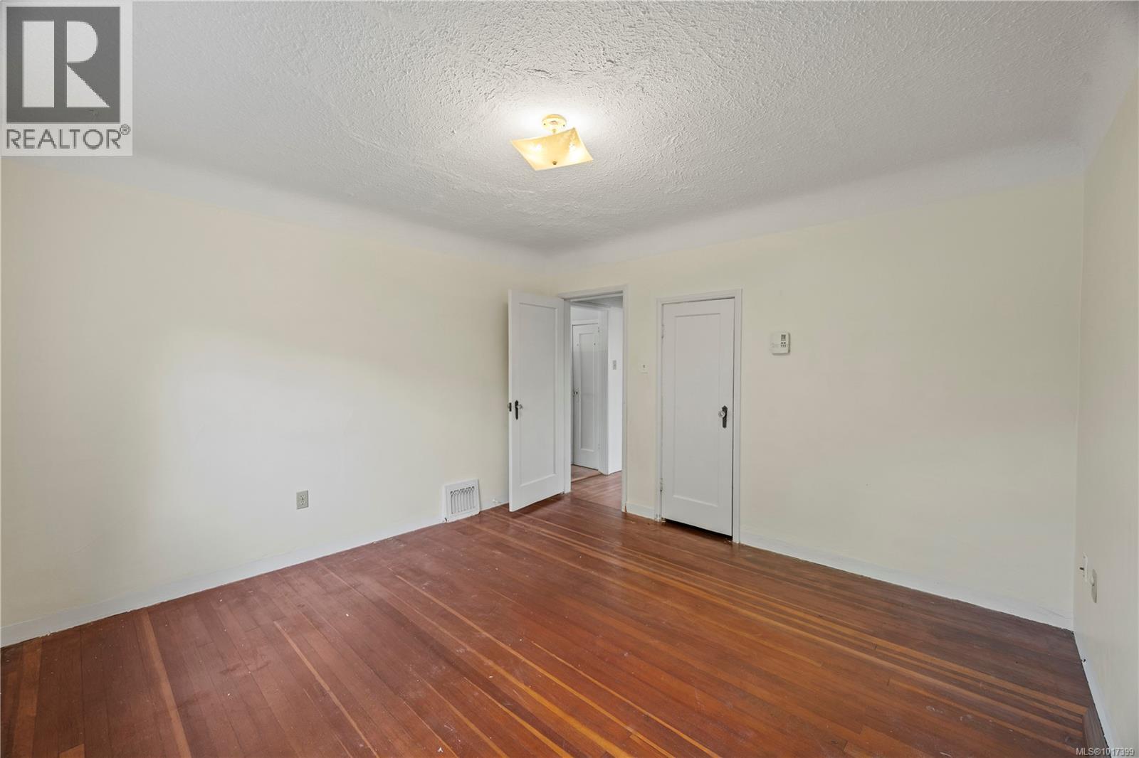  2571 Empire Street, Victoria