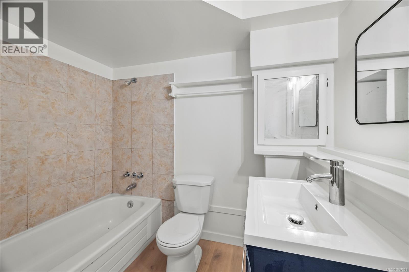  2571 Empire Street, Victoria
