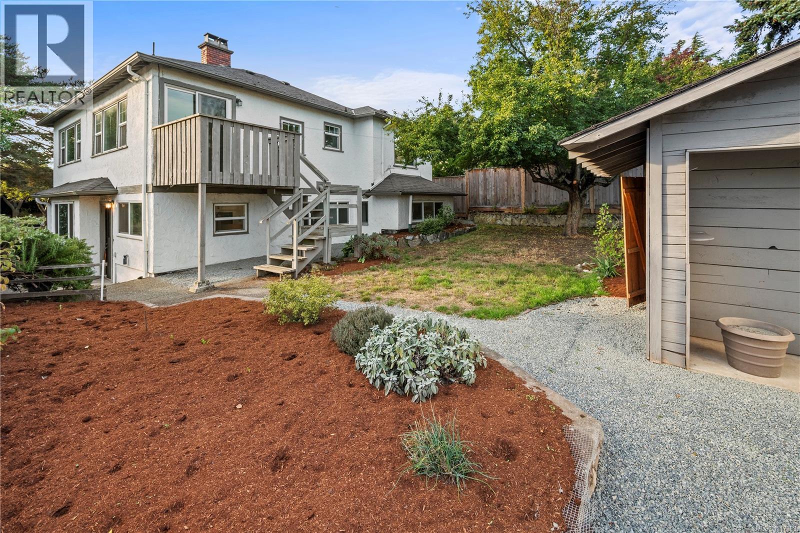  2571 Empire Street, Victoria