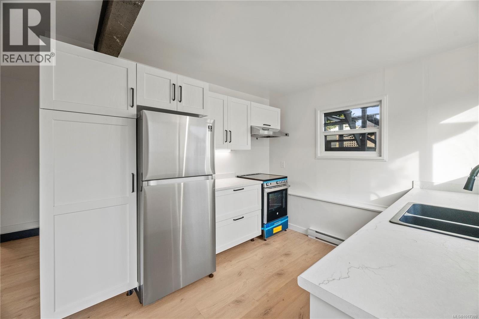  2571 Empire Street, Victoria