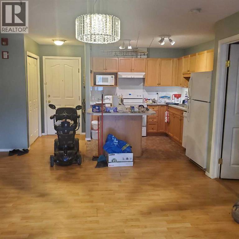 Single Family House for Sale in   Manora Place NE Marlborough Park Calgary 