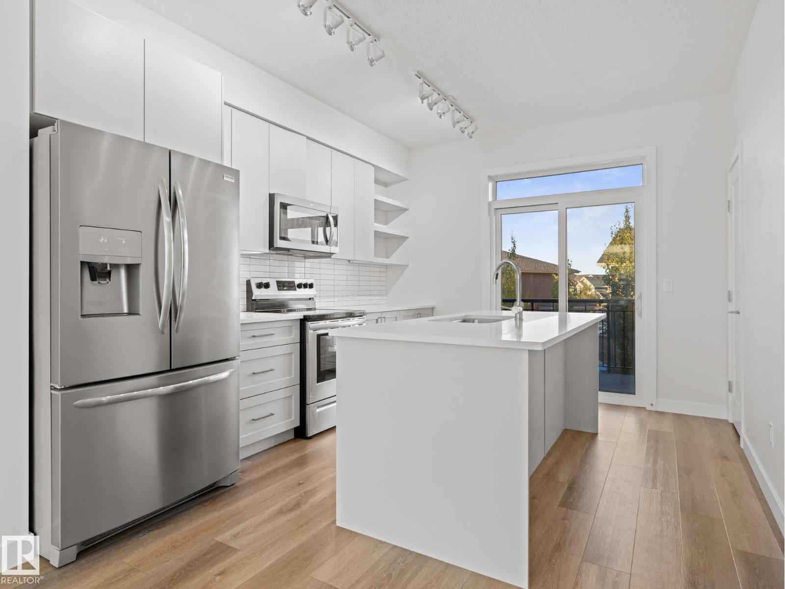 #35 100 JENSEN LAKES BV, St. Albert