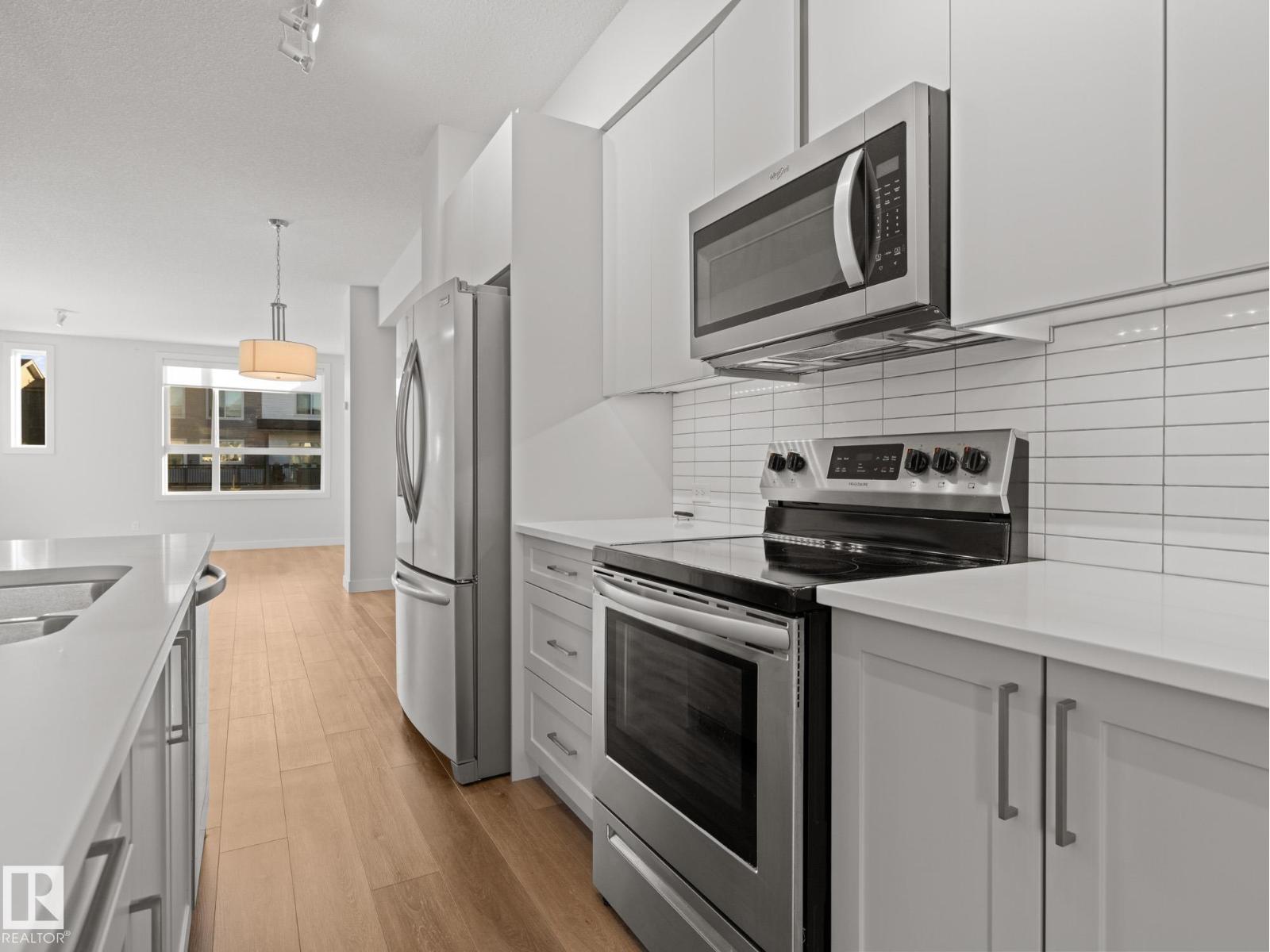 #35 100 JENSEN LAKES BV, St. Albert