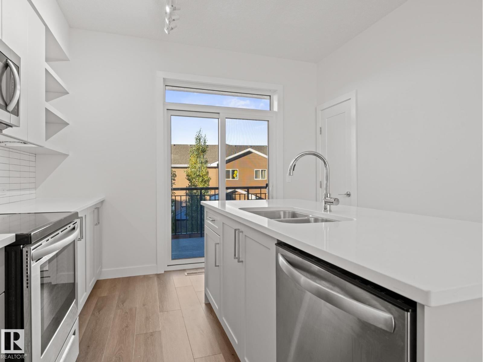 #35 100 JENSEN LAKES BV, St. Albert