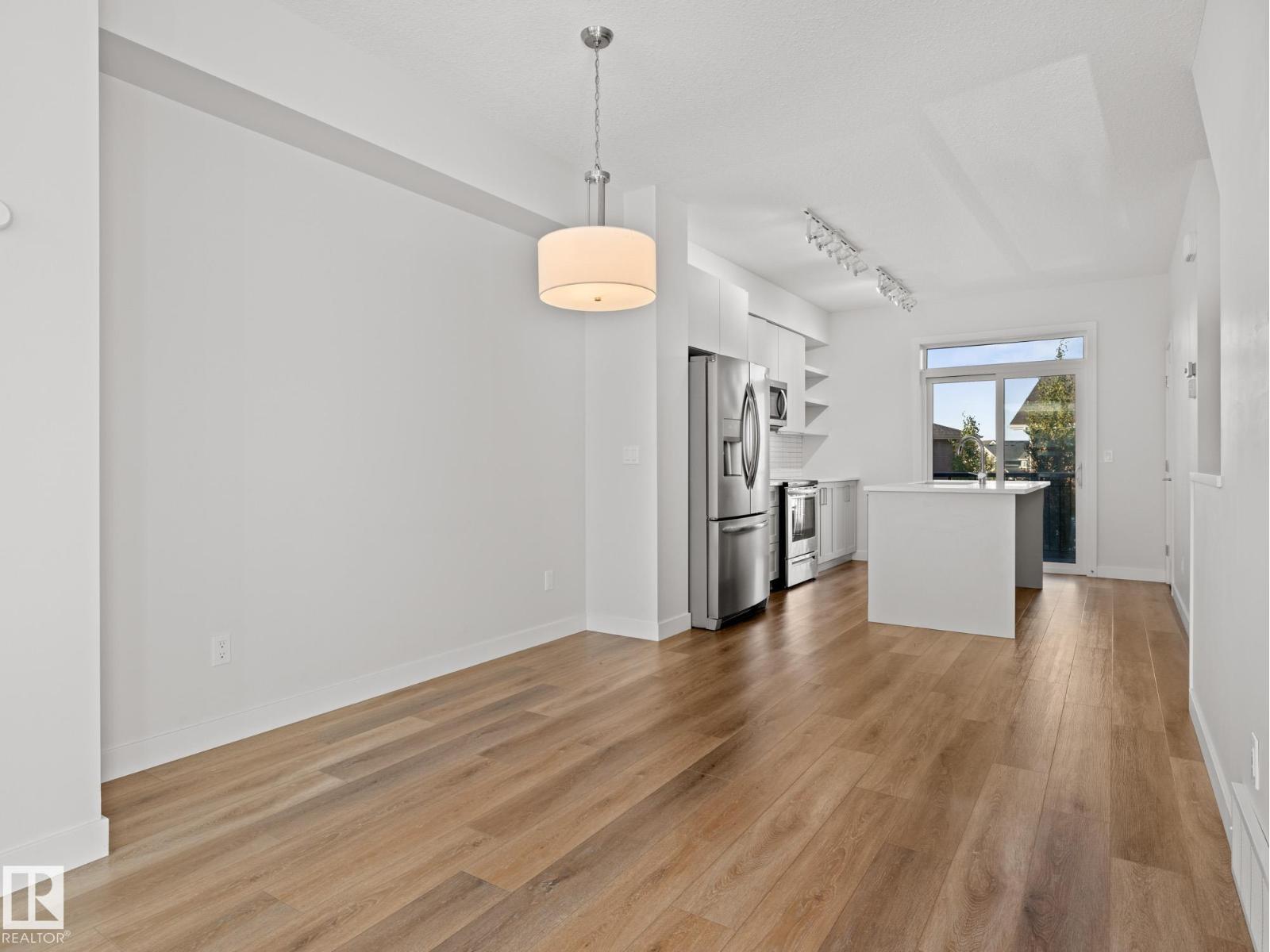 #35 100 JENSEN LAKES BV, St. Albert