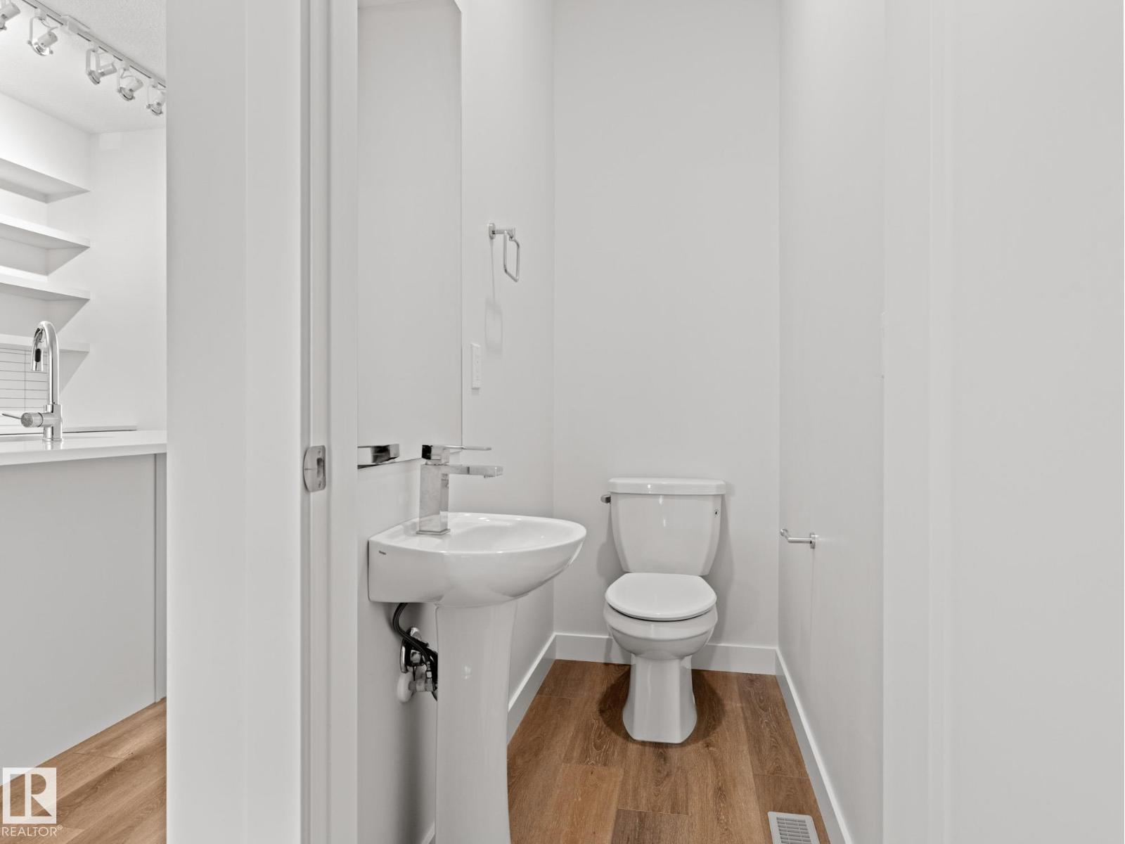 #35 100 JENSEN LAKES BV, St. Albert