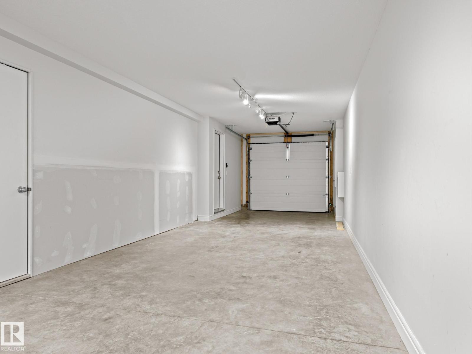 #35 100 JENSEN LAKES BV, St. Albert