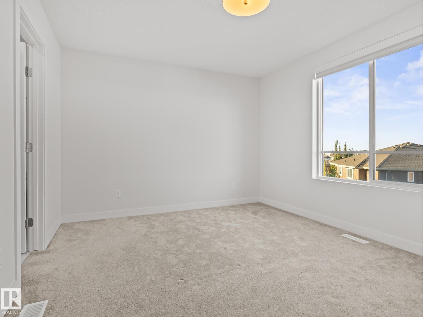 #35 100 JENSEN LAKES BV, St. Albert