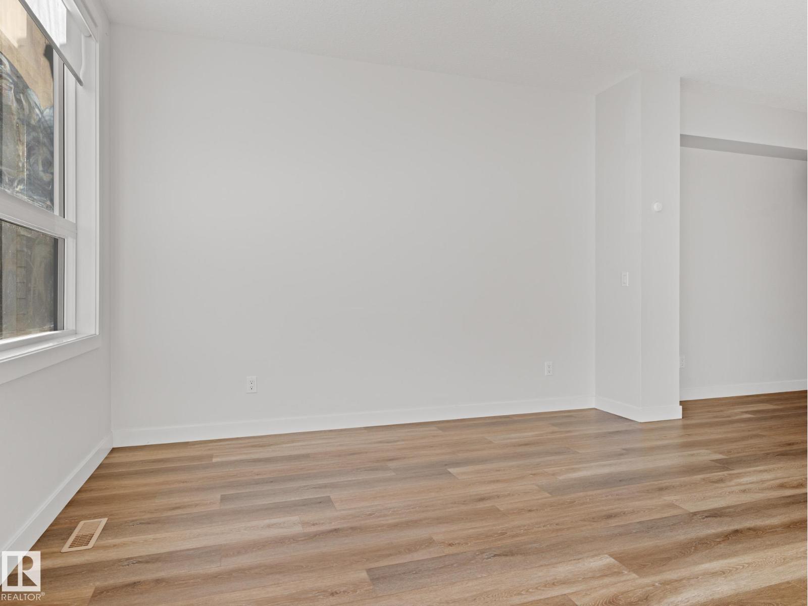 #35 100 JENSEN LAKES BV, St. Albert