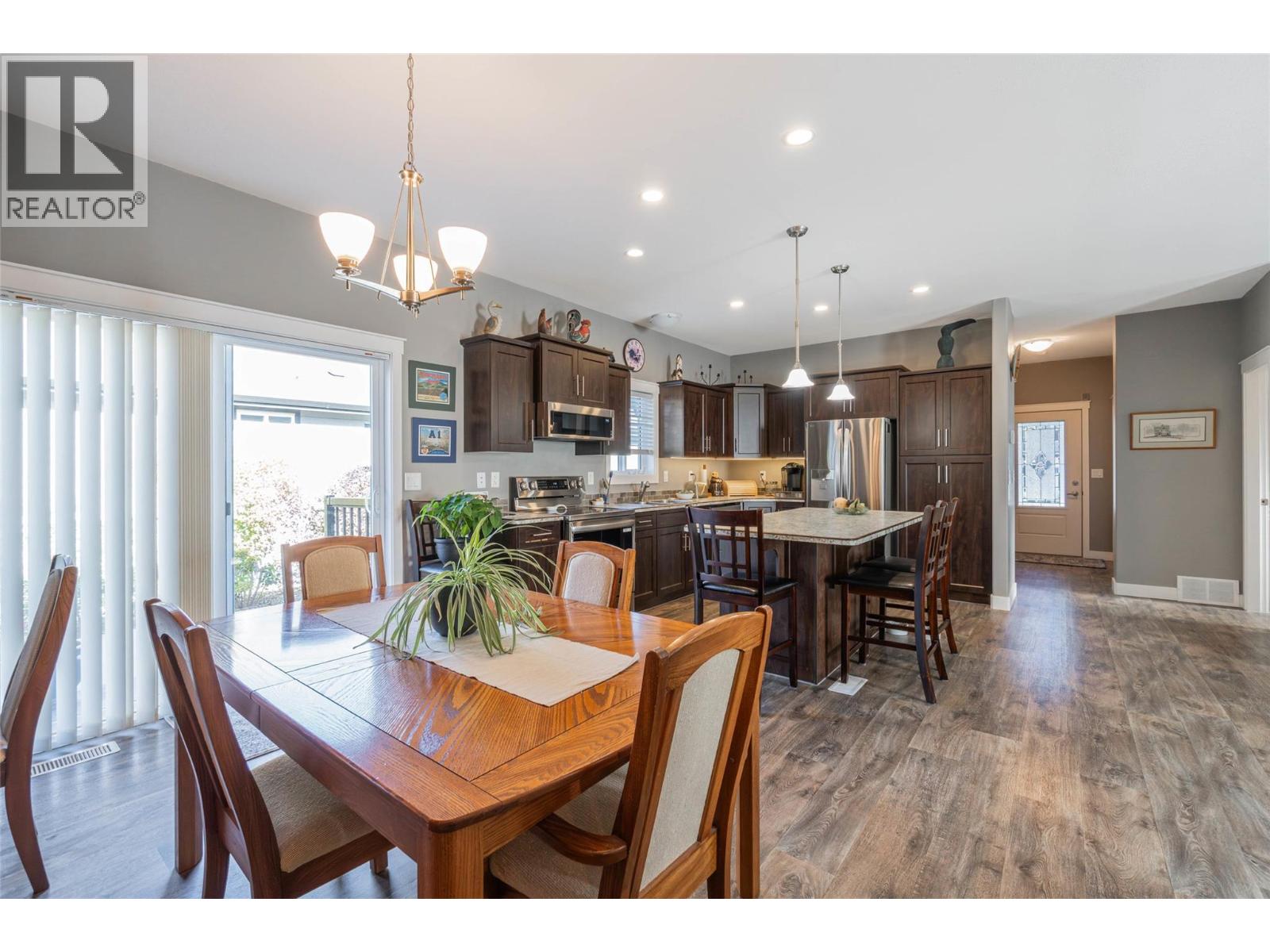 8300 Gallagher Lake Frontage Road Unit# 21, Oliver