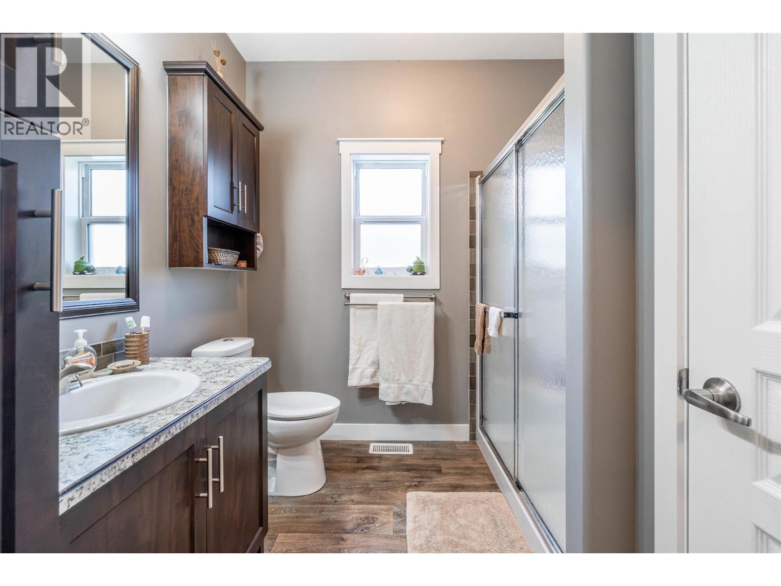 8300 Gallagher Lake Frontage Road Unit# 21, Oliver