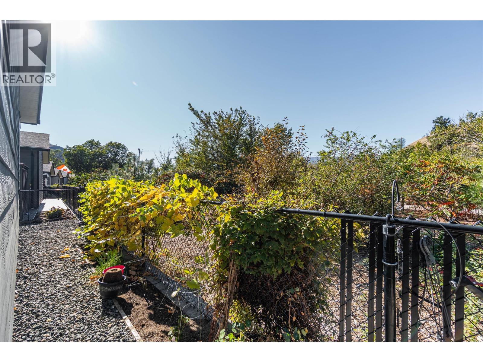 8300 Gallagher Lake Frontage Road Unit# 21, Oliver