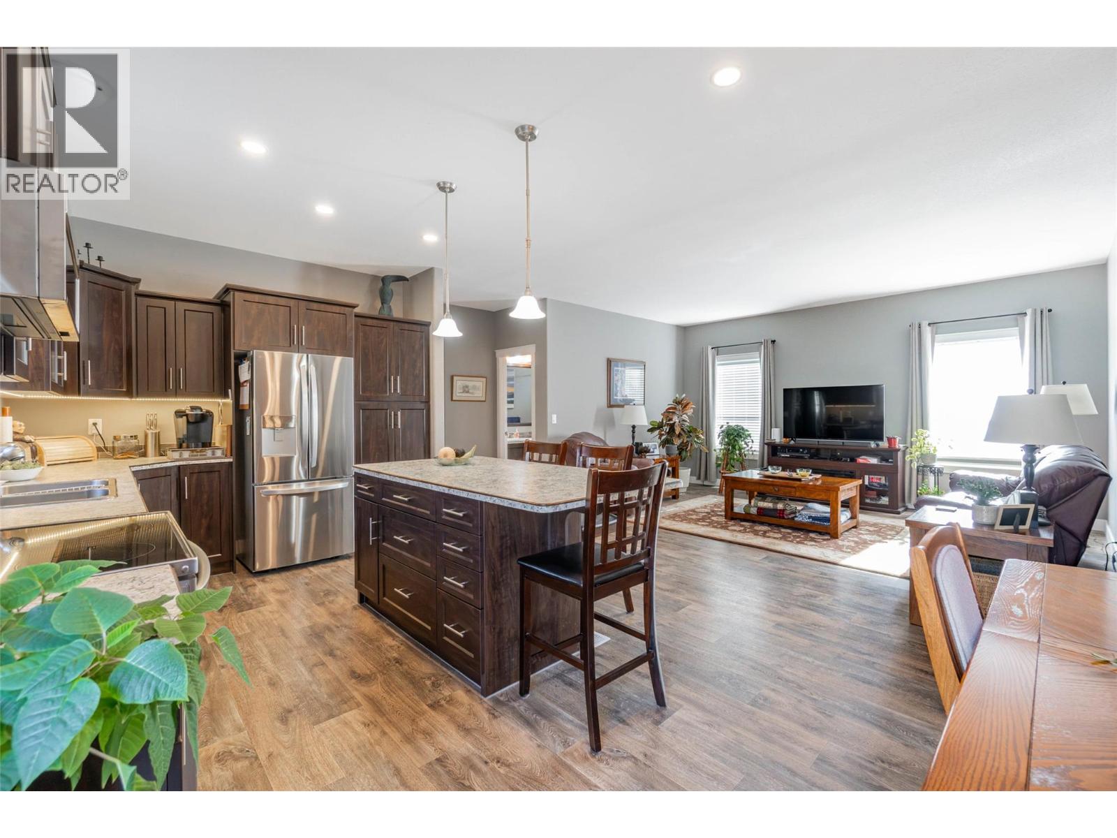 8300 Gallagher Lake Frontage Road Unit# 21, Oliver