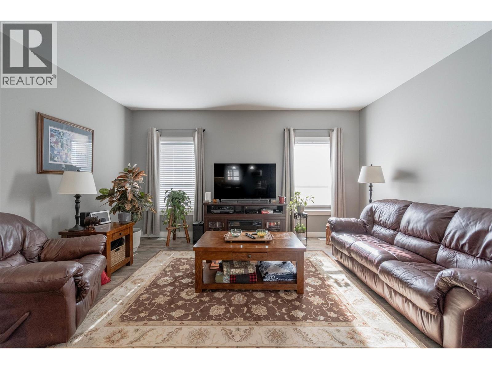 8300 Gallagher Lake Frontage Road Unit# 21, Oliver